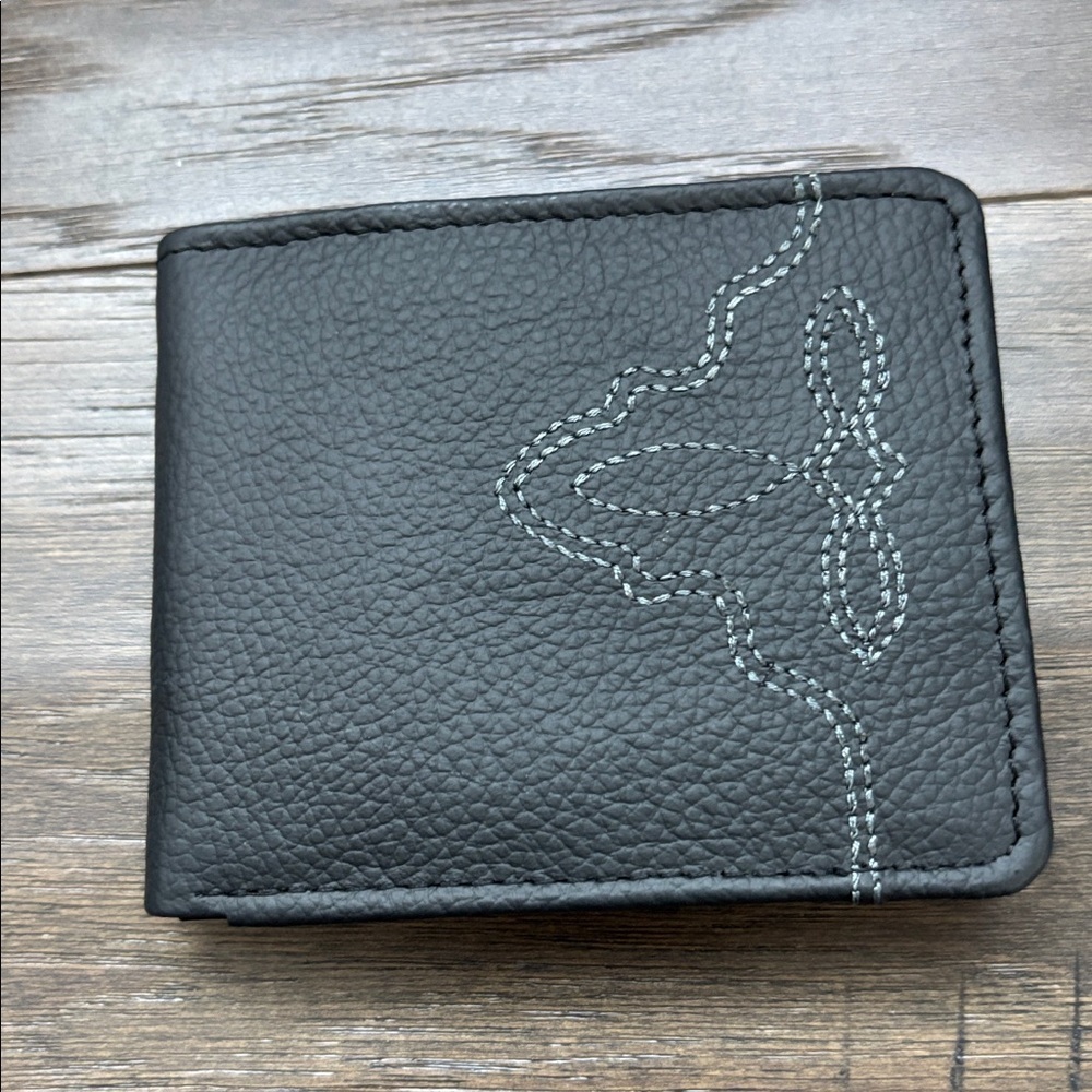 American Bison Bi-fold wallet/ID/Bill/6 card slots brown leather, tan embroidery